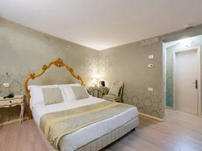 bedroom 4 - hotel san giorgio - venice, italy