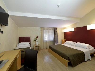 bedroom - hotel best western armando - verona, italy