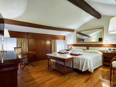 standard bedroom - hotel villa quaranta wine and spa - verona, italy