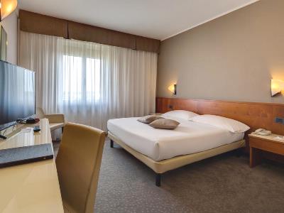 bedroom 2 - hotel best western turismo - verona, italy