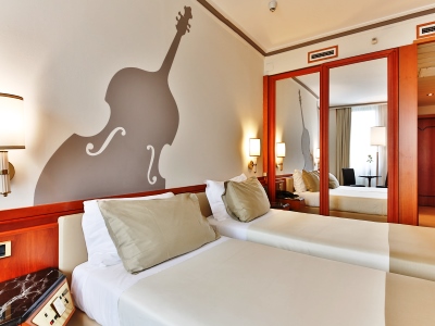 bedroom 1 - hotel leon d'oro - verona, italy