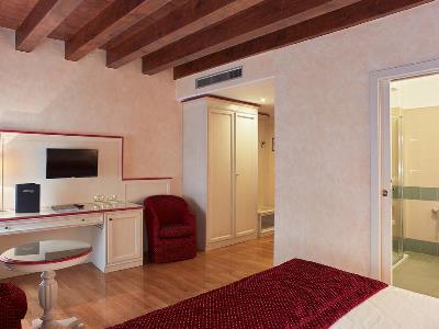 bedroom 3 - hotel albergo mazzanti - verona, italy