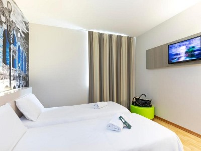 bedroom 1 - hotel b and b hotel verona - verona, italy