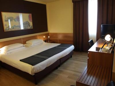 bedroom 2 - hotel best western tre torri - vicenza, italy