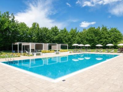 outdoor pool - hotel ghv hotel - vicenza, italy