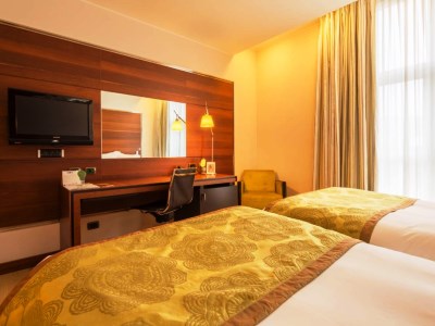 bedroom 2 - hotel best western premier bhr treviso - treviso, italy
