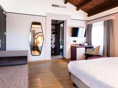 bedroom - hotel best western titian inn hotel treviso - treviso, italy