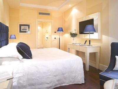 bedroom 1 - hotel grand hotel palazzo - livorno, italy