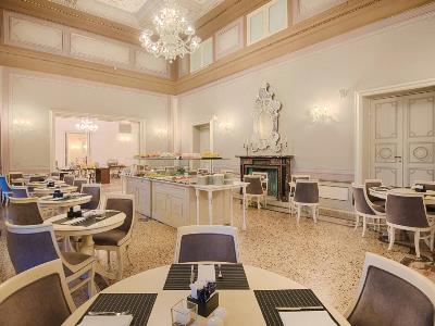 breakfast room 1 - hotel grand hotel palazzo - livorno, italy