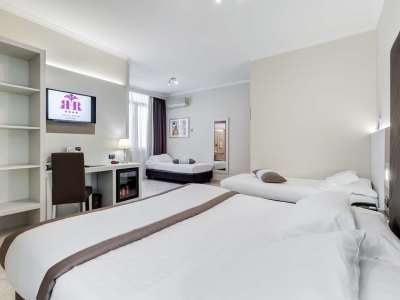 standard bedroom 2 - hotel best western rocca - cassino, italy