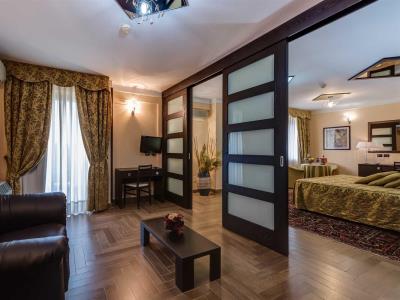 suite - hotel best western rocca - cassino, italy