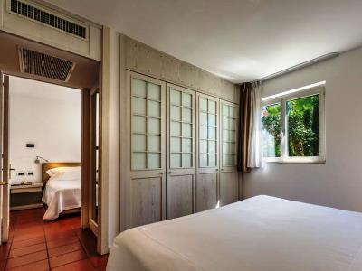bedroom 4 - hotel du lac et du parc grand resort - riva del garda, italy