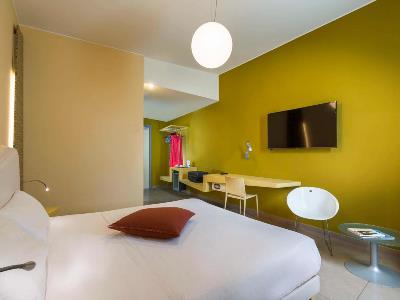 bedroom 1 - hotel ibis styles catania acireale - acireale, italy
