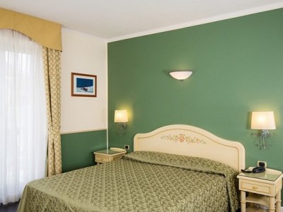 bedroom - hotel grande albergo - sestri levante, italy