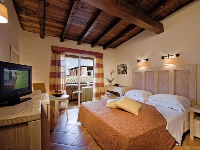 standard bedroom - hotel cph pevero - porto cervo, italy