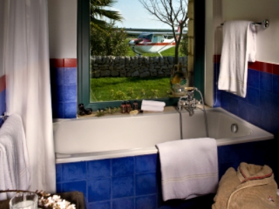bathroom - hotel eremo della giubiliana - ragusa, italy