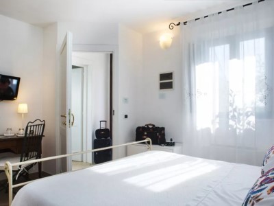 bedroom 4 - hotel masseria panareo - otranto, italy