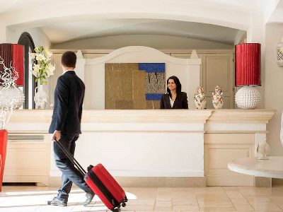 lobby - hotel borgobianco resort and spa - mgallery - polignano a mare, italy
