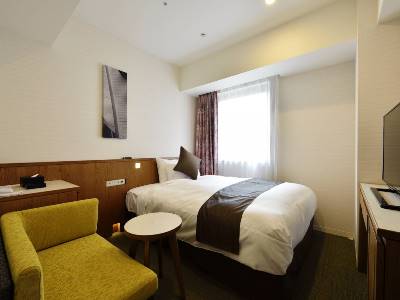 bedroom - hotel gracery naha - okinawa island, japan
