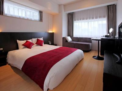 bedroom 2 - hotel gracery ginza - tokyo, japan
