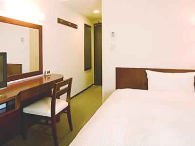 bedroom 1 - hotel hillarys - osaka, japan
