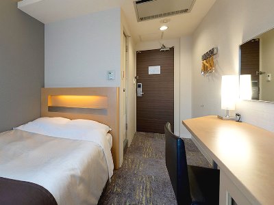 bedroom - hotel binario umeda - osaka, japan