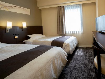 bedroom 2 - hotel binario umeda - osaka, japan