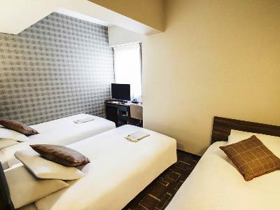 bedroom 2 - hotel hearton shinsaibashi - osaka, japan