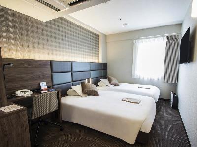bedroom 4 - hotel hearton shinsaibashi - osaka, japan