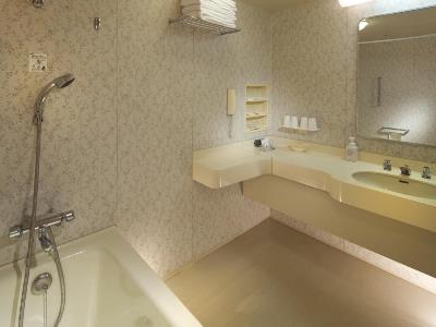 bathroom - hotel miyako city osaka tennoji - osaka, japan