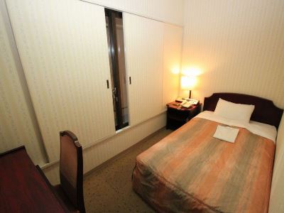 bedroom 1 - hotel sunlife - osaka, japan
