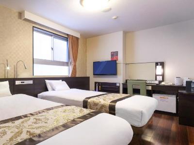 bedroom 1 - hotel dotonbori - osaka, japan