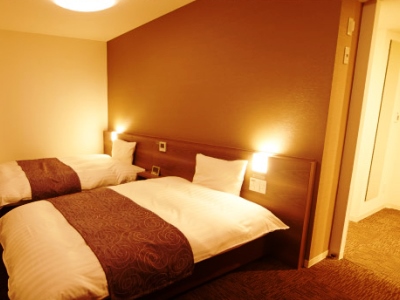 bedroom 3 - hotel dormy inn premium nagoya sakae - nagoya, japan
