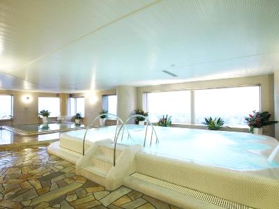 indoor pool 1 - hotel jr tower nikko - sapporo, japan