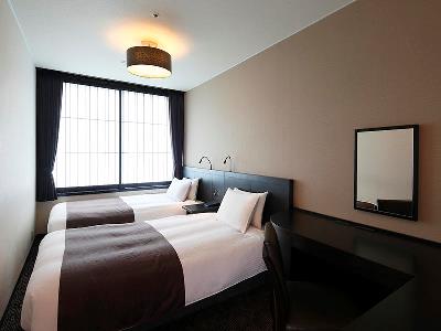 bedroom 3 - hotel kyoto tower - kyoto, japan