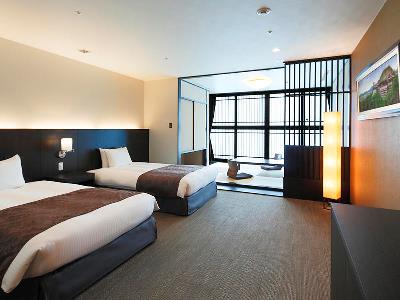 bedroom 9 - hotel kyoto tower - kyoto, japan
