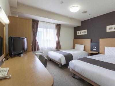 bedroom 1 - hotel comfort hotel yokohama kannai - yokohama, japan