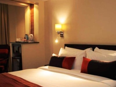 bedroom - hotel best western plus meridian - nairobi, kenya