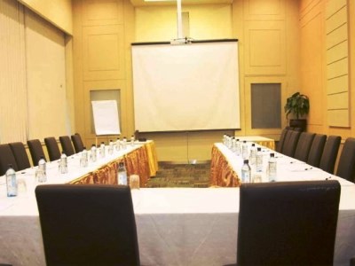 conference room - hotel best western plus meridian - nairobi, kenya
