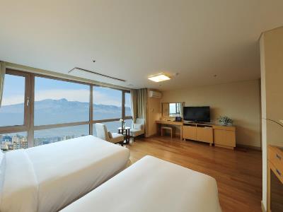 bedroom 3 - hotel ocean suite - jeju, south korea
