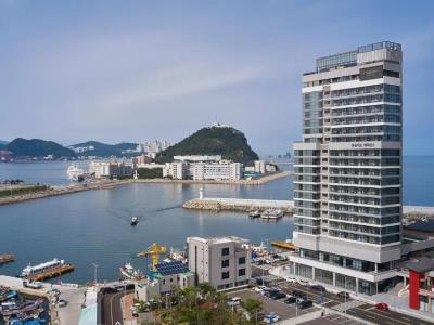 exterior view - hotel citadines connect hari busan - busan, south korea