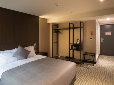 standard bedroom - hotel foret premier nampo - busan, south korea