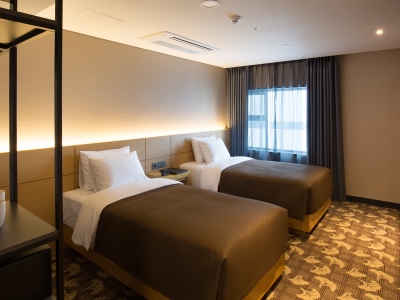 standard bedroom 1 - hotel foret premier nampo - busan, south korea