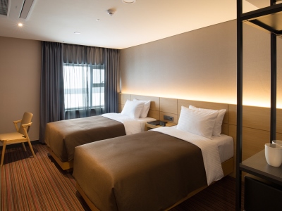 standard bedroom 2 - hotel foret premier nampo - busan, south korea