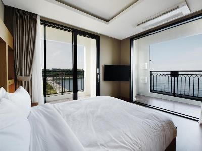 bedroom 3 - hotel ramada gangwon sokcho - sokcho, south korea