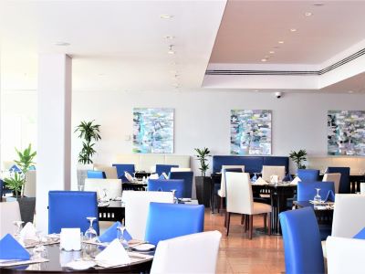 restaurant 1 - hotel movenpick kuwait al bidaa - kuwait city, kuwait