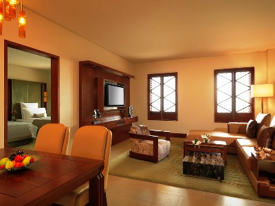 suite 3 - hotel jumeirah messilah beach hotel and spa - kuwait city, kuwait