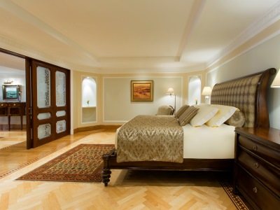 suite - hotel regency - kuwait city, kuwait