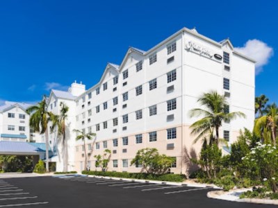 exterior view - hotel hampton by hilton grand cayman - grand cayman, cayman islands
