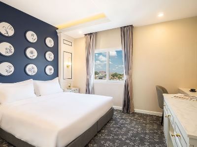 bedroom 1 - hotel eastin hotel vientiane - vientiane, laos